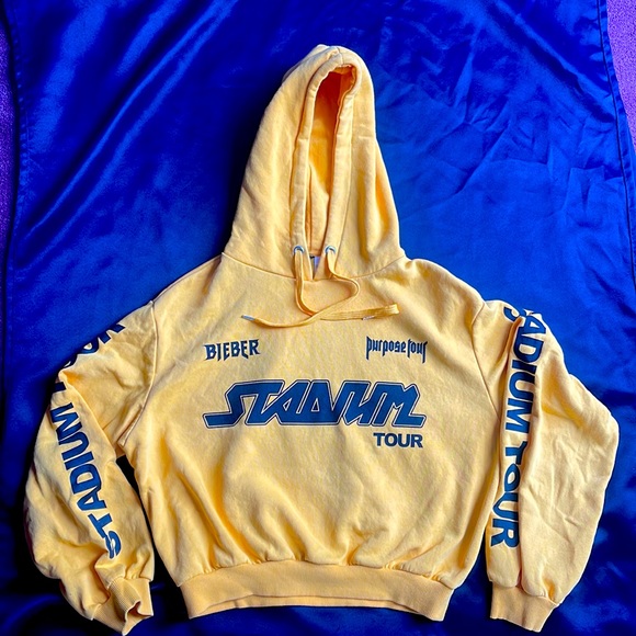 Justin Beiber sweatshirt, Stadium tour, pre-owned, concert, yellow with hood - Picture 1 of 9